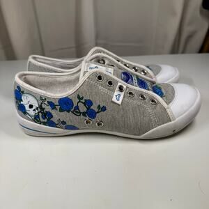 Fergalicious Peace Love Skull Slip-On Sneakers Women 7.5 Gray Blue Roses Tattoo